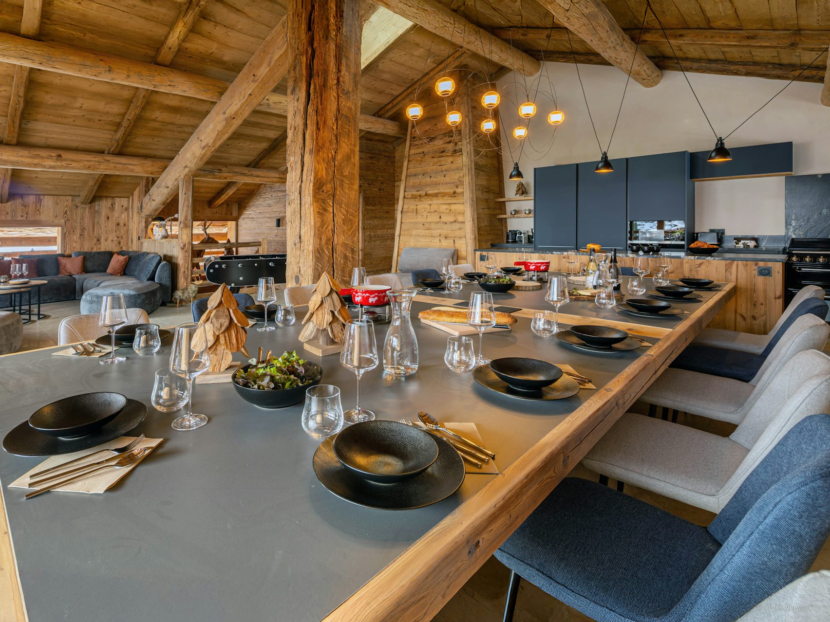 Salle à manger grand format