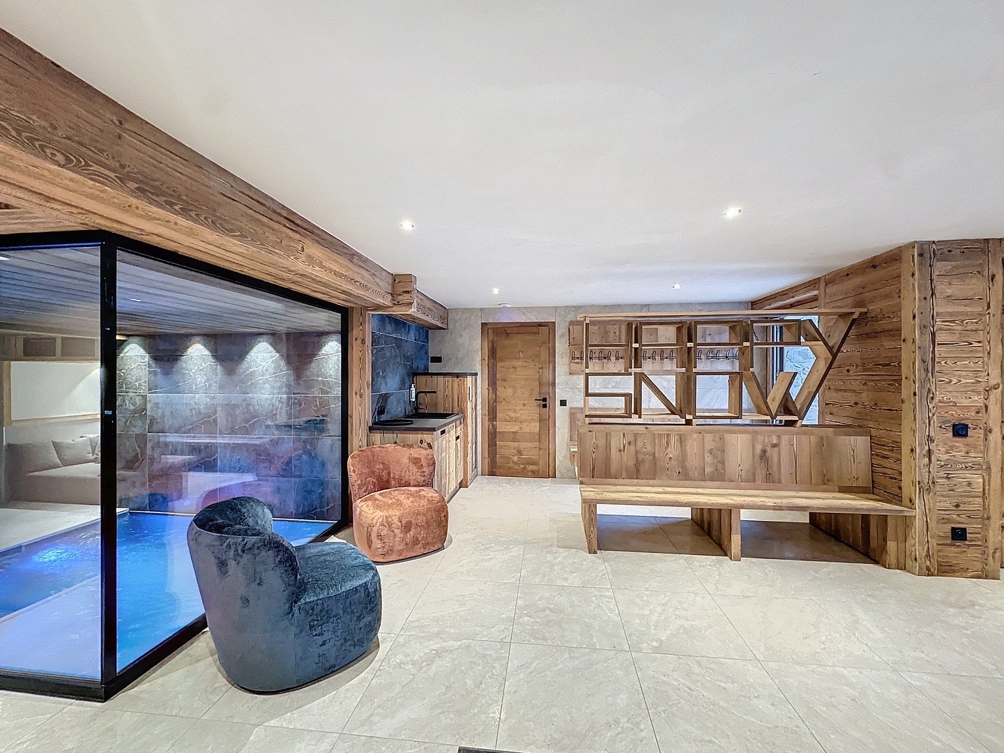 Ski room rangements